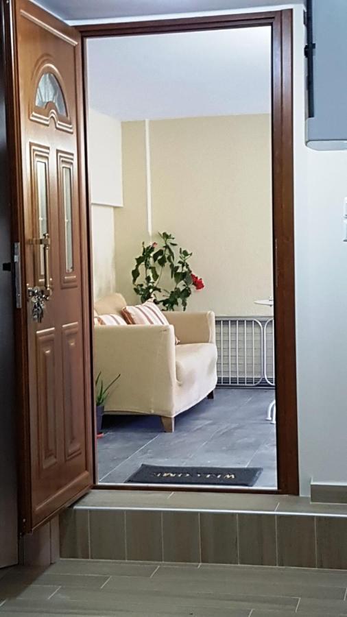 Fyllou Apartment Аспровальта Экстерьер фото